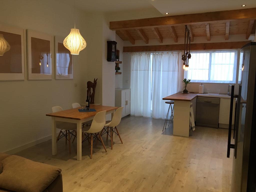 Domus Loft Zona Pechina Apartament *